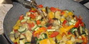 овощное рагу на сковороде