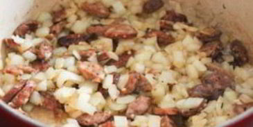 овощное рагу с колбасой