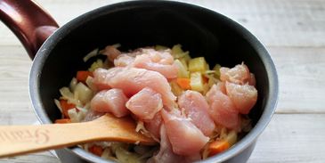 овощное рагу с курицей с капустой и картошкой