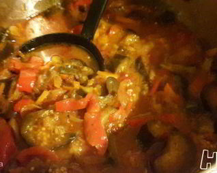 Рагу из баклажан с перцем