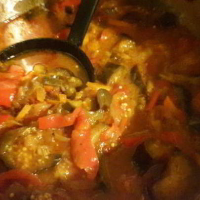 Рагу из баклажан с перцем