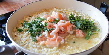 ризотто с креветками и семгой