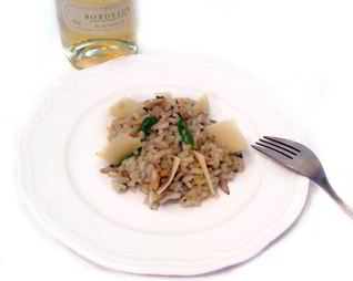 Ризотто с трюфельной пастой, белым вином и вешенками