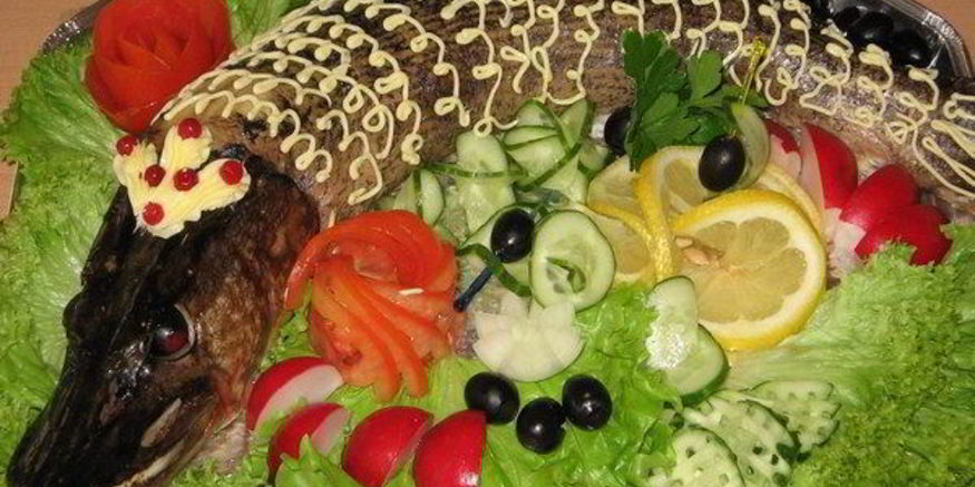 Рецепт фаршированной щуки со свининой и овощами