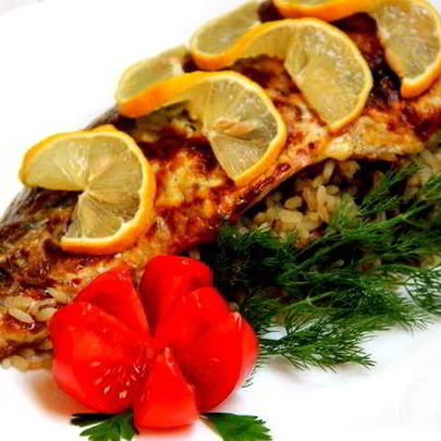 Карп с рисом, запеченный в духовке