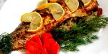 карп с рисом, запеченный в духовке