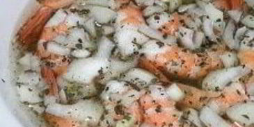 королевские креветки с базиликом и шпинатом