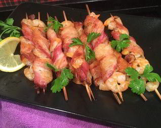 Креветки в беконе на гриле