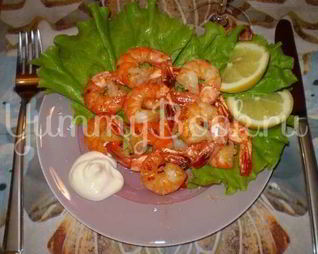 Креветки жареные с чесноком