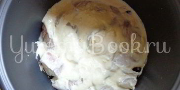 рыба под сметанно-майонезным соусом в мультиварке