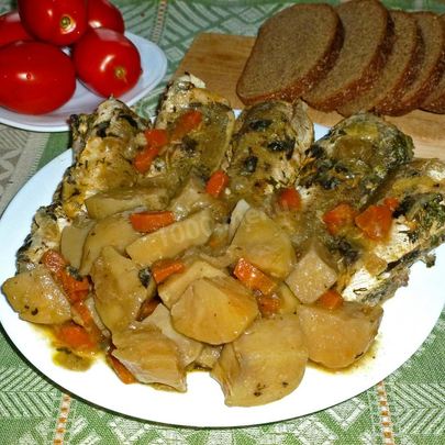 Рыба с картошкой в мультиварке