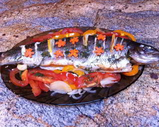 Рыба запеченная с овощами