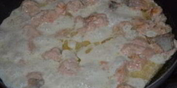 жареная семга под сливочным соусом