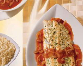 Жареное филе судака с марокканским луковым соусом