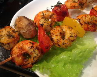 Шашлычки из креветок