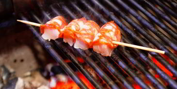 шашлычки из куриного филе с чоризо