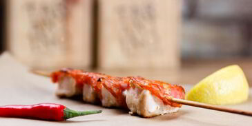 шашлычки из куриного филе с чоризо