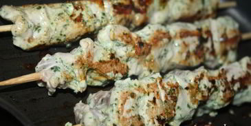 шашлычки из свиной вырезки в йогуртово-лимонном маринаде