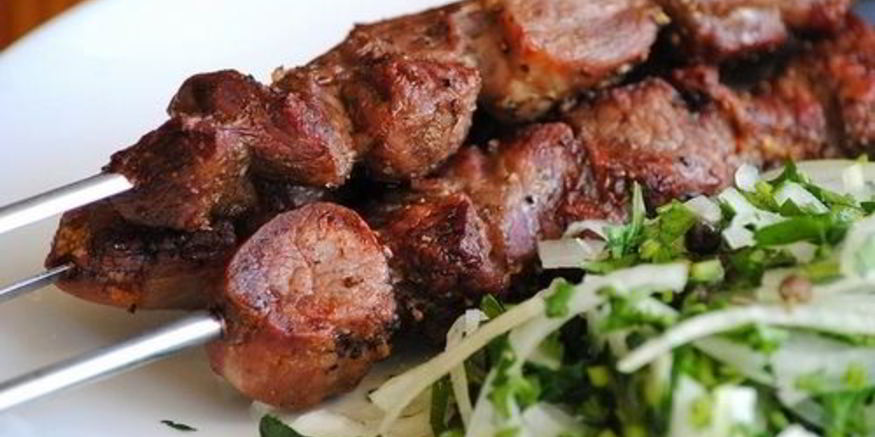 Рецепт шашлыка из баранины в духовке в рукаве