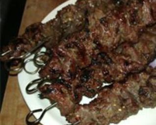 Шашлык из говядины в маринаде из красного вина