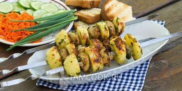 шашлык из шампиньонов с картофелем