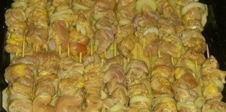 Рецепт сочного куриного шашлыка с картофелем в духовке