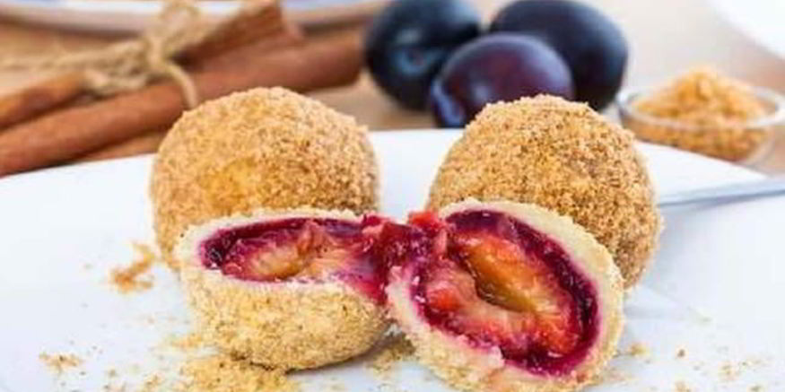 Рецепт сливовых клецек