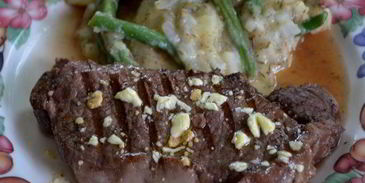 говяжьи стейки в винном красном соусе