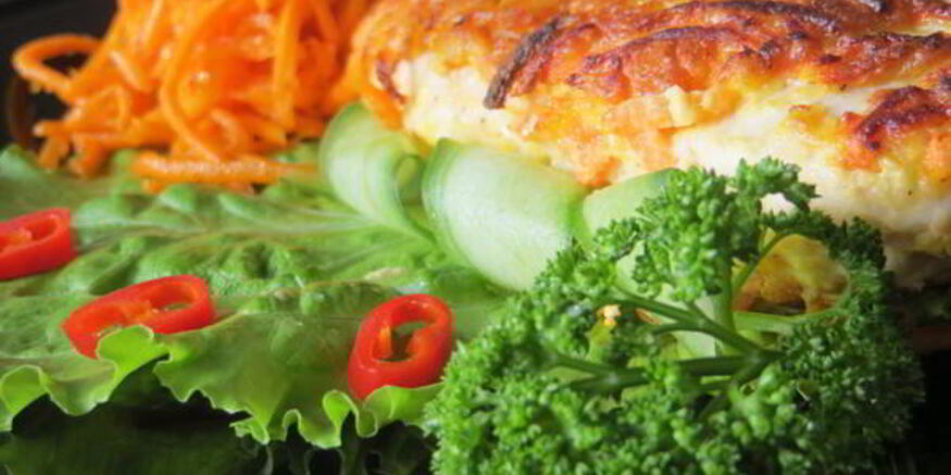 Рецепт куриных стейков в морковном маринаде