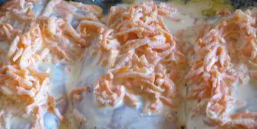 куриные стейки в морковном маринаде