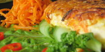 куриные стейки в морковном маринаде