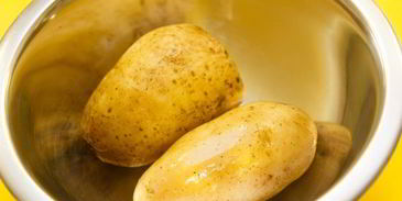 стейк из форели с картофелем