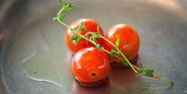 стейк из говядины с красной фасолью