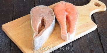 стейк из семги на сковороде