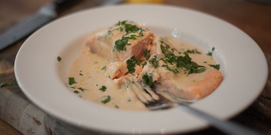 Рецепт стейка из семги в сливочном соусе