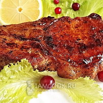 Стейк из свинины на кости