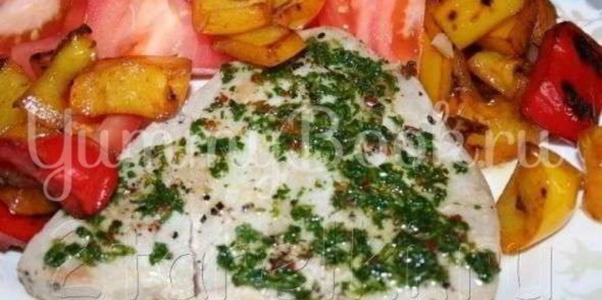 Рецепт стейка из тунца с острым зеленым соусом