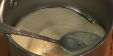 стейк с крабовым мясом и чесночным пюре