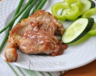 Стейк с соусом из красного вина