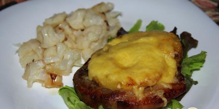 Рецепт стейков из свиной шеи по-французски