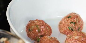 греческие тефтели с кабачками