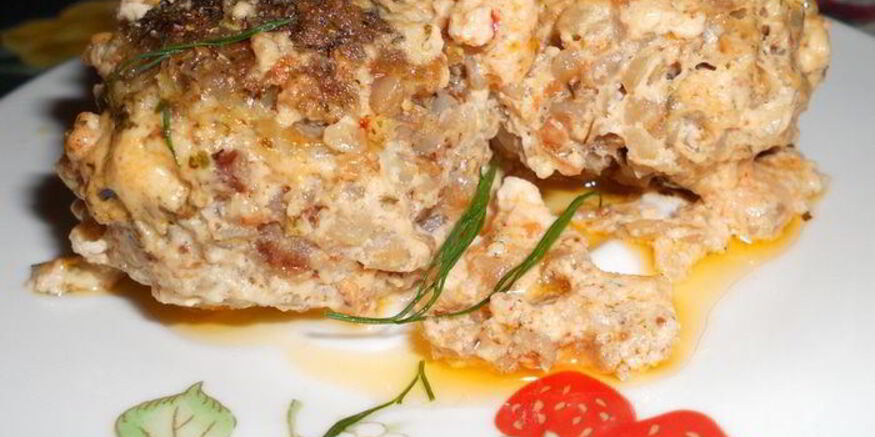 Рецепт гречневых тефтелей в сливочно-томатном соусе