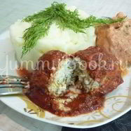 Рецепт Куриных тефтелей без риса с двумя соусами