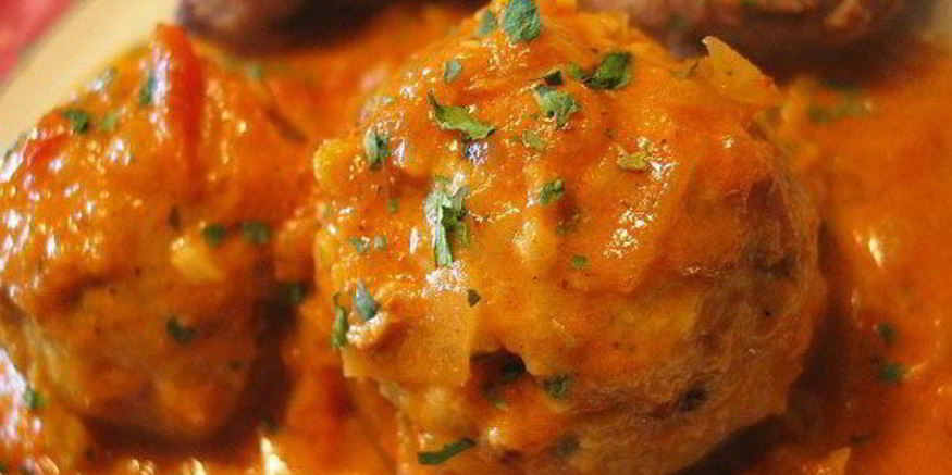 Рецепт куриных тефтелей под соусом карри