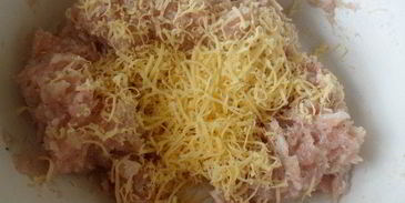 куриные тефтели с базиликом и томатным соусом