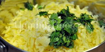 куриные тефтельки под сырным соусом