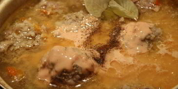 мясные тефтели в сметанно-томатном соусе