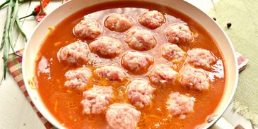 мясные тефтели в томатной заправке