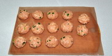 острые тефтельки в томатном соусе