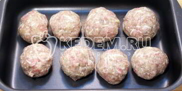 рождественский венок из тефтелей